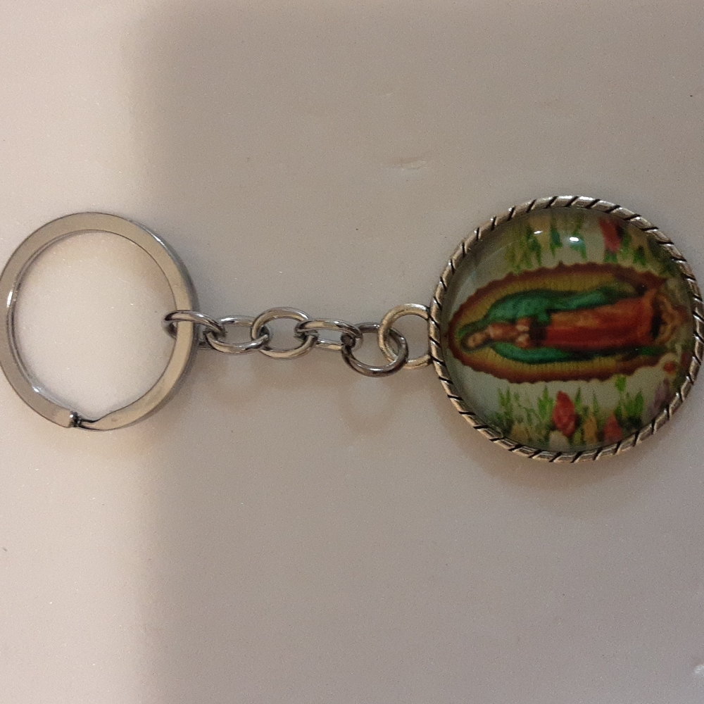 Fashion Keychain - Picture 3 of 4